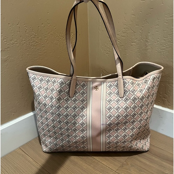 Tory Burch Geo Logo all over Tote - Picture 2 of 8